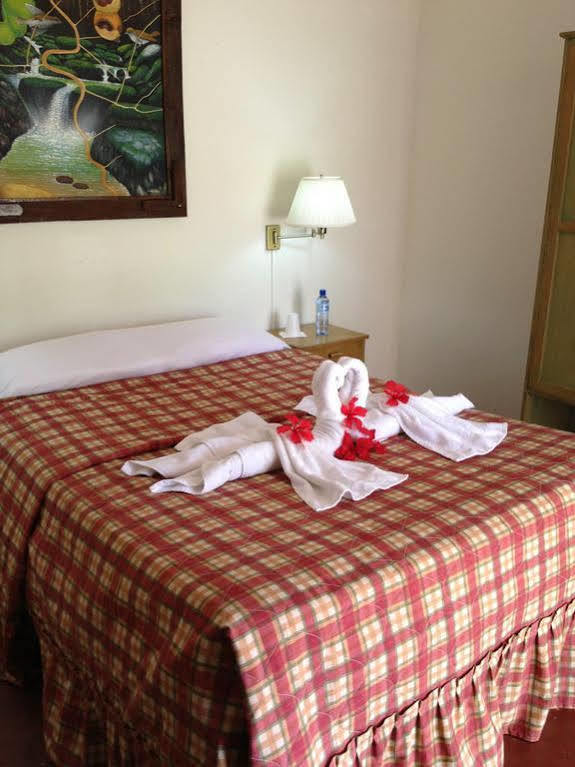 ホテル Rancho Baiguate ハラバコア エクステリア 写真